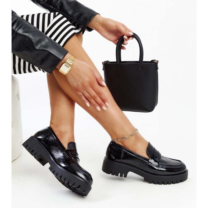 Fekete bőr naplopók 1