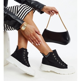 Nura magas fekete tornacipő bemélyedésekkel 1