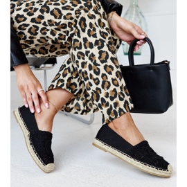 Fekete espadrillák Kalba hímzéssel 1 Fekete espadrillák Kalba hímzéssel 1