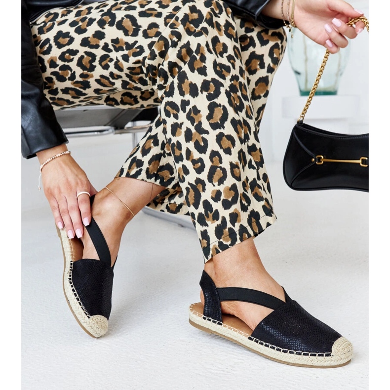 Fekete espadrillák nyitott sarokkal Tharna 1