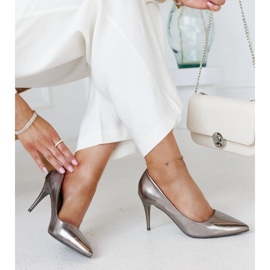 Szürke metál magassarkú Paume bőrbetéttel 1