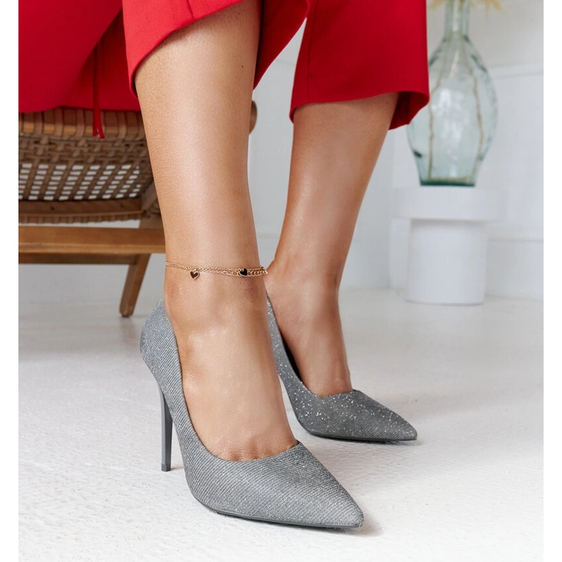 Ezüst fényes magassarkú Cortes bőrbetéttel 1 Ezüst fényes magassarkú Cortes bőrbetéttel 1