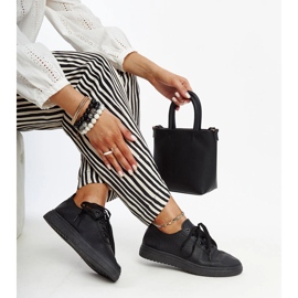 Fekete bőr fűzős cipő 1 Fekete bőr fűzős cipő 1