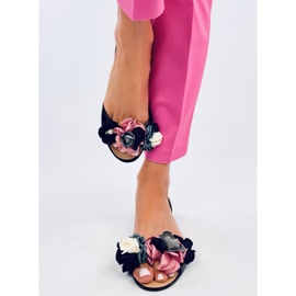 Meliskas Carmil Black virágokkal fekete 1