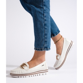 Goodin Áttört fehér naplopók az emelvényen 1