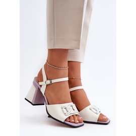 S.Barski Elegáns magassarkú szandál díszítéssel, fehér D&amp;A MR38-156 2