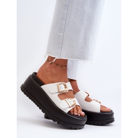 Női papucsok egy hatalmas platformon, fehér Mililena 2