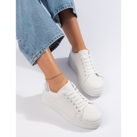 Fehér női sportcipő 1