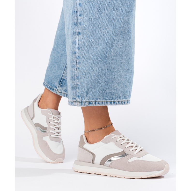 Női fehér sportcipő 1