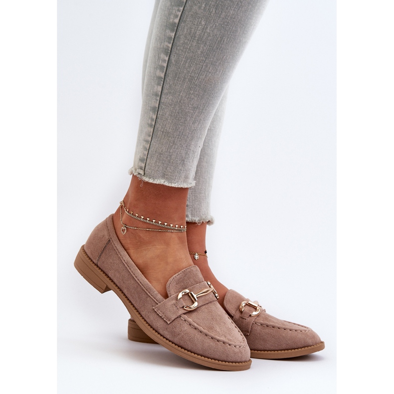 Női lapos sarkú mokaszin díszítéssel, sötét bézs aviole 2