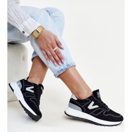 Fekete tornacipő vastagabb öko-velúr Olonio talppal 1