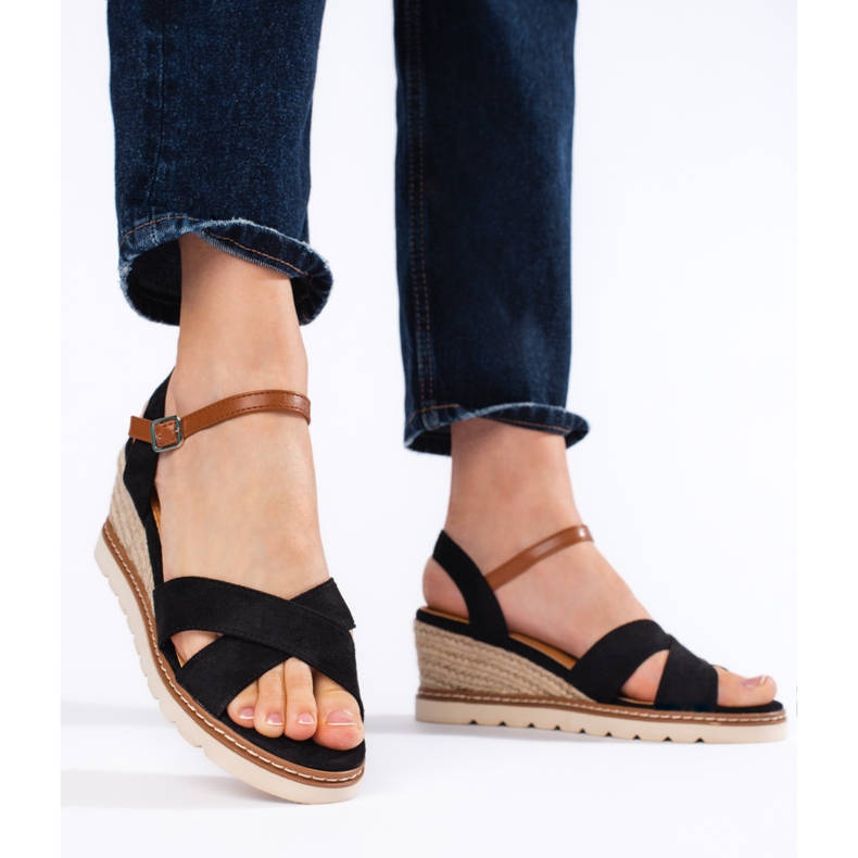 Női fekete ékszandál 2