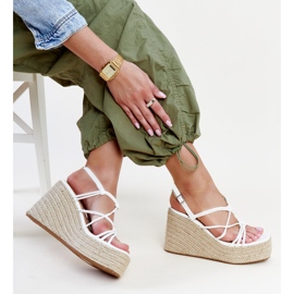 Mara fehér ékszandál 1