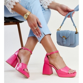 Vesna sötét rózsaszín magas sarkú szandál 1