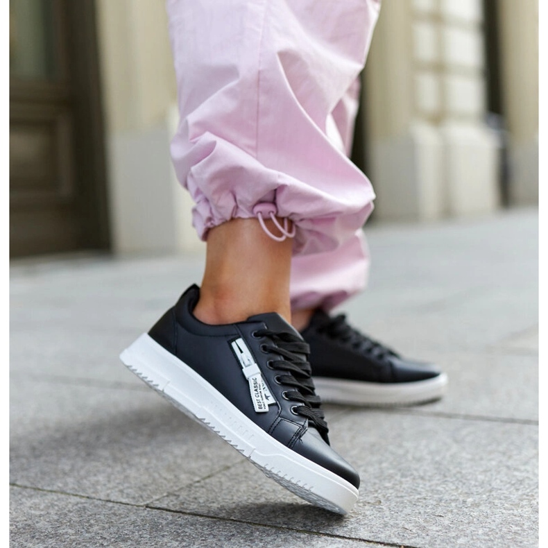 Fekete Brecht öko bőr tornacipő 2