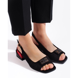 Goodin Női áttört, alacsony sarkú szandál, fekete 1