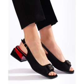 Goodin Női áttört, alacsony sarkú szandál, fekete 2