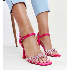 Sötét rózsaszín fényes, magas sarkú szandál az Ankica márkától 1