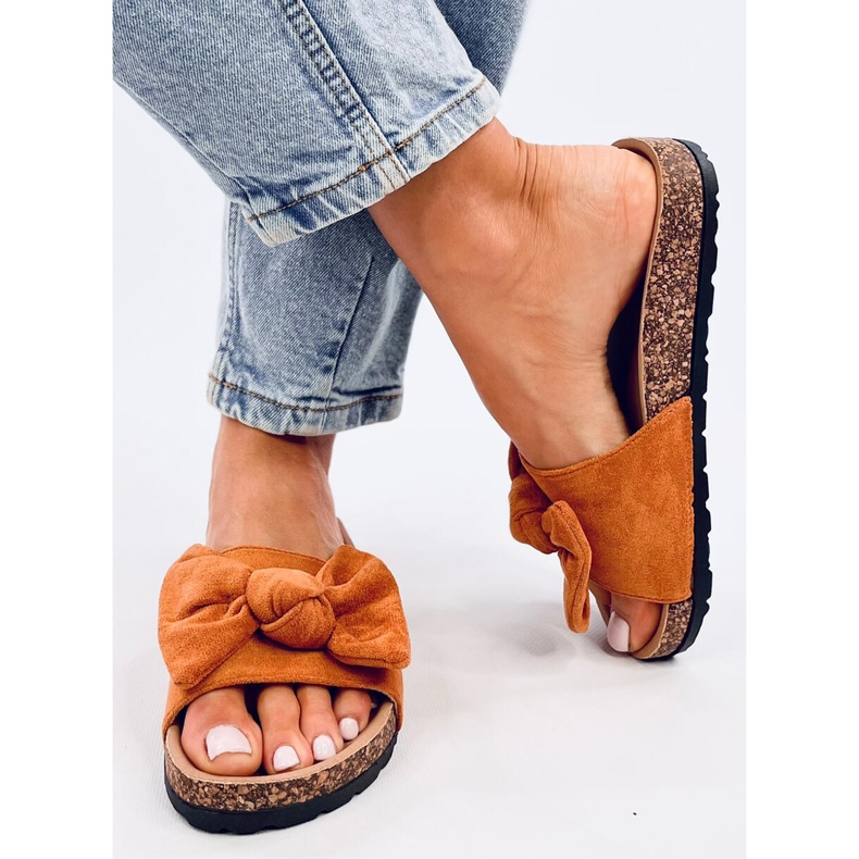 Kiara Camel parafa papucs barna 1 Kiara Camel parafa papucs barna 1