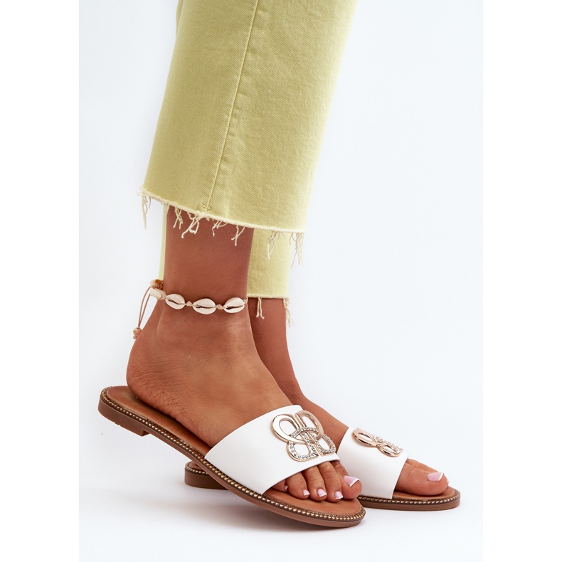 Női flip-flop Eco bőr díszítéssel lapos sarkú cipőben, fehér Sadria 2