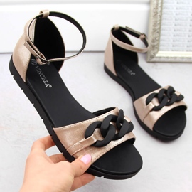 Női lapos szandál lánccal, arany Vinceza 17320 aranysárga 1