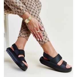 Fekete Attiana szandál 1