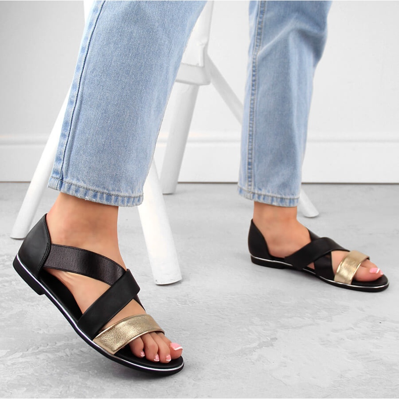 Női bebújós szandál fekete Jezzi 3882 2