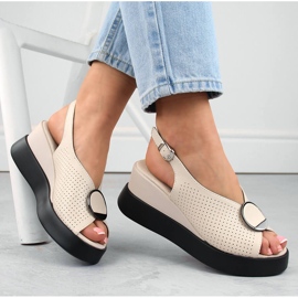 Bézs bőr áttört ékszandál Filippo DS6074 1