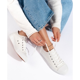 Klasszikus fehér Shelovet női tornacipő 1