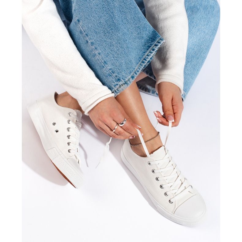 Klasszikus fehér Shelovet női tornacipő 1