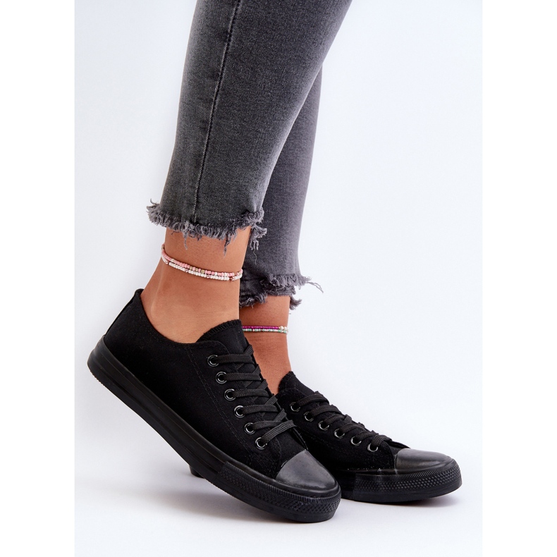 Női klasszikus alacsony tornacipő fekete Caelira 2