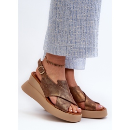 Jezzi Vaiara női öko-bőr szandál réz platformmal és ékkel barna 2