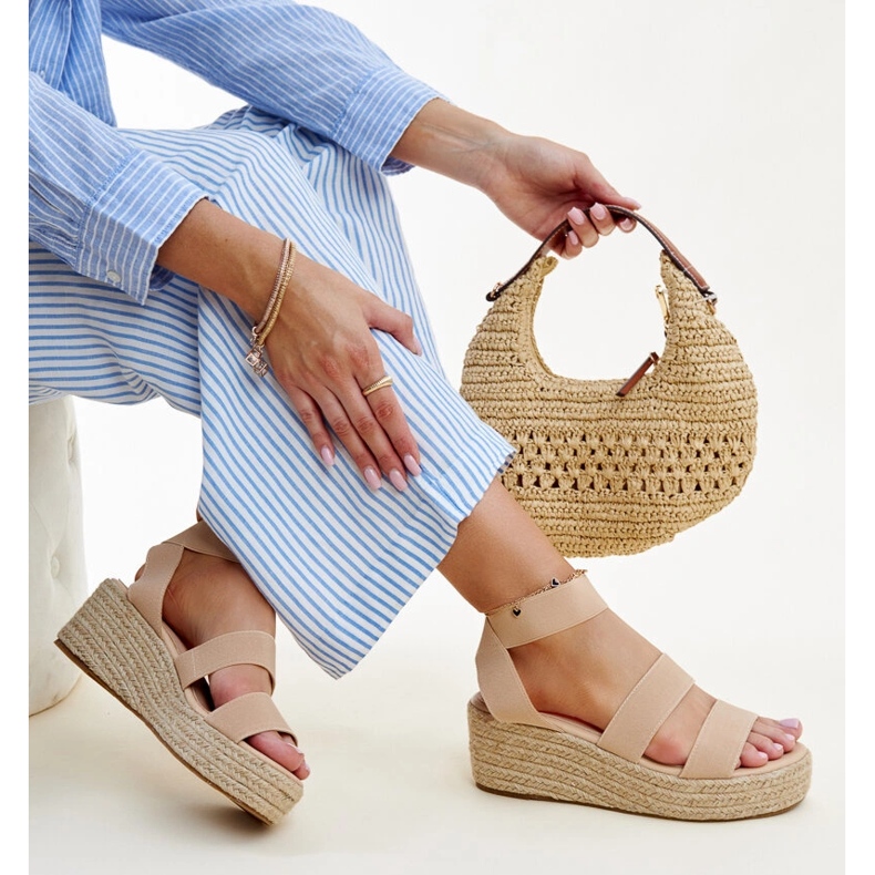 Bézs szandál Minna 1