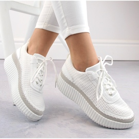 Női platform sportcipő, fehér McBraun 23219 1