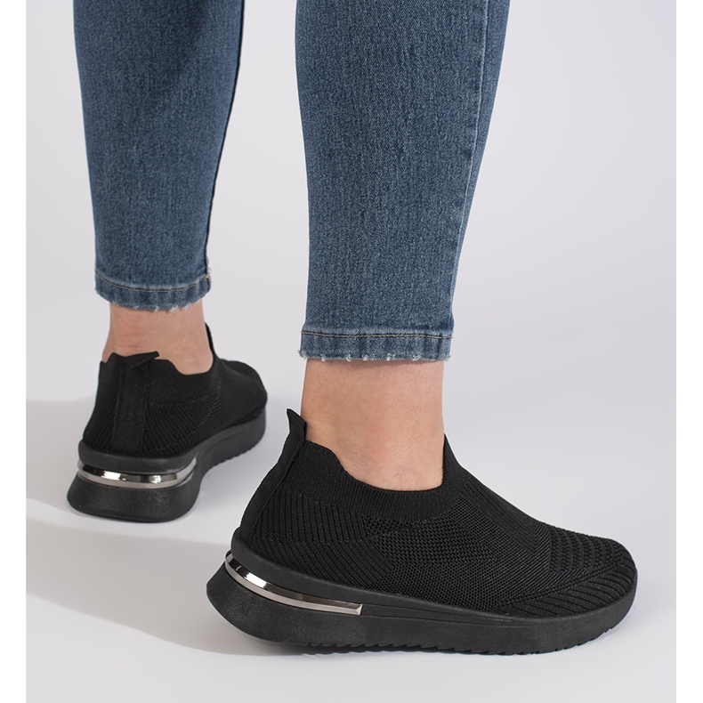 Fekete slip-on tornacipő 2