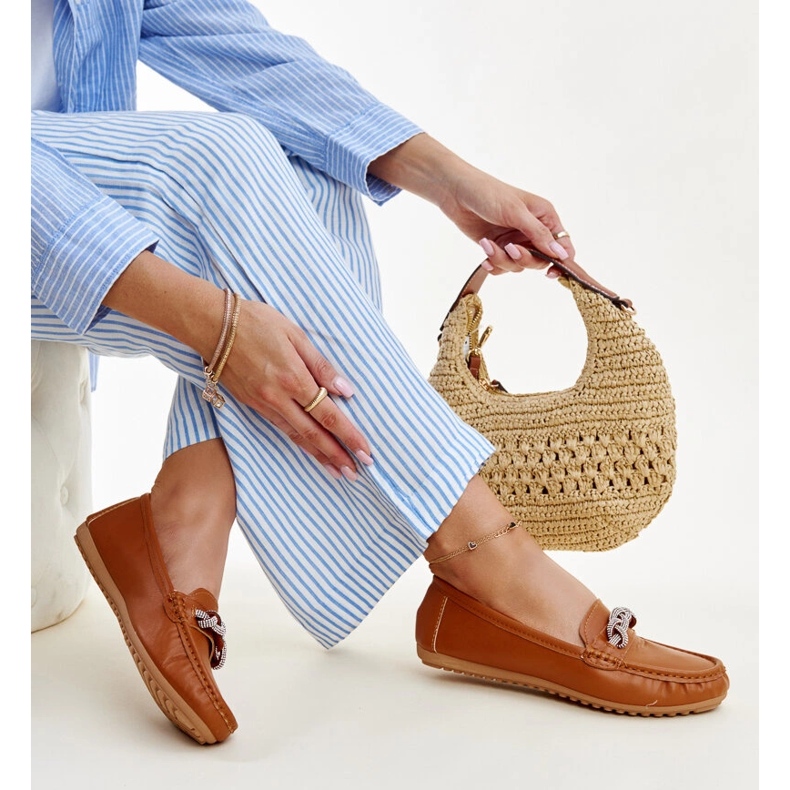 Barna mokaszinok Adiba strasszokkal díszítve 1