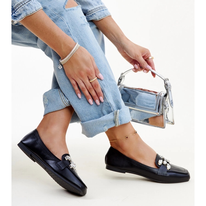 Fekete mokaszinok cirkónium Mali csattal 1