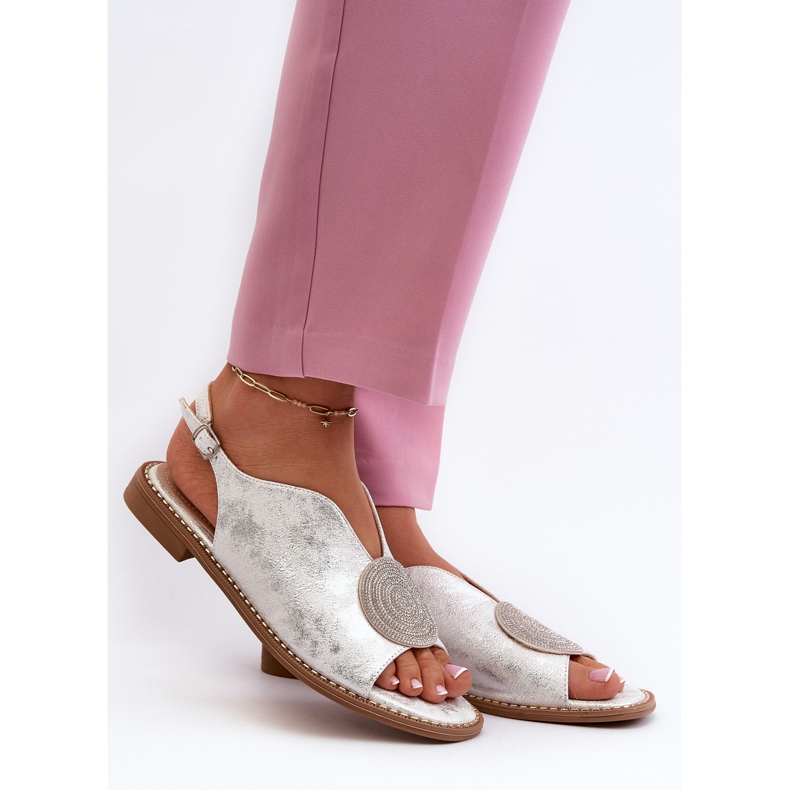 Díszített, lapos sarkú női szandál S.Barski KV24-057 ezüst 2