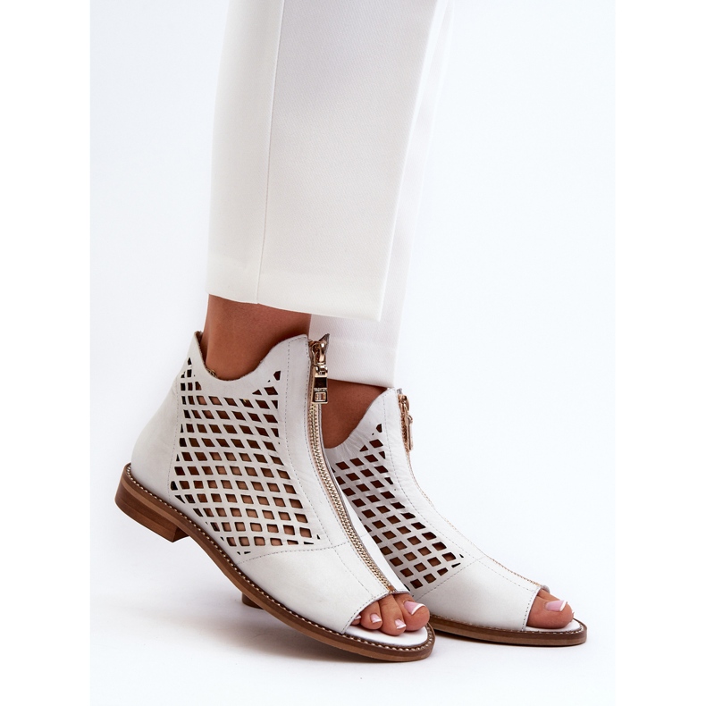 Zazoo 977/L áttört bőr szandál cipzárral, fehér 2
