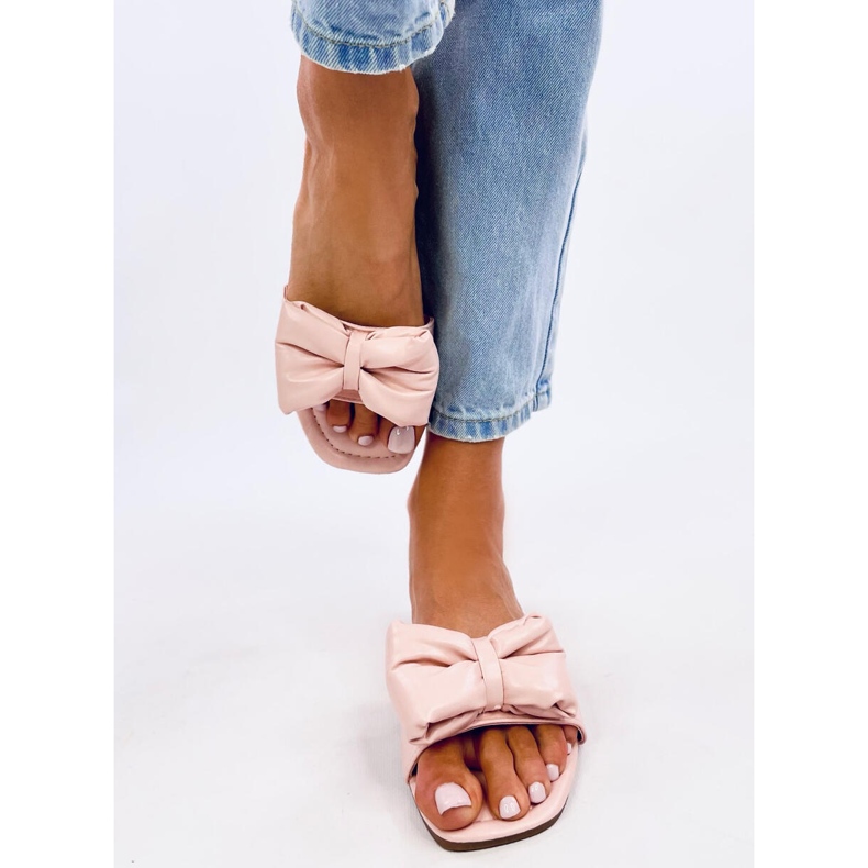 Mili Pink papucs masnival rózsaszín 1