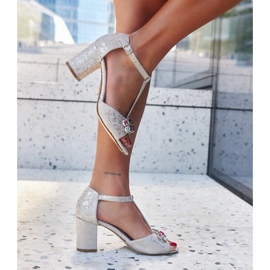 Magas sarkú szandál Gaberna bőr talpbetéttel bézs 1