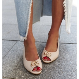 Karimala bőr talpbetétes szandál bézs 2