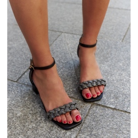 Szandál bőr talpbetéttel és Shamsa strasszokkal fekete 1
