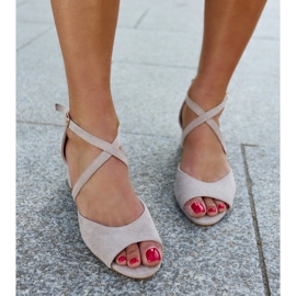 Magas sarkú szandál Raniya bőr talpbetéttel szürke 2