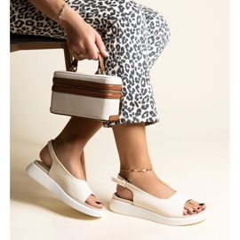 Hamond bézs szandál vastag talppal 1