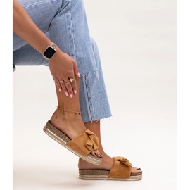 Barna papucs masszív Peletra talppal 1