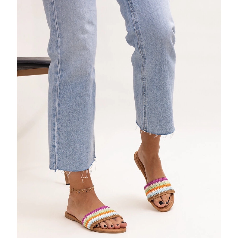 Tarka hímzett Marika diák sokszínű 1