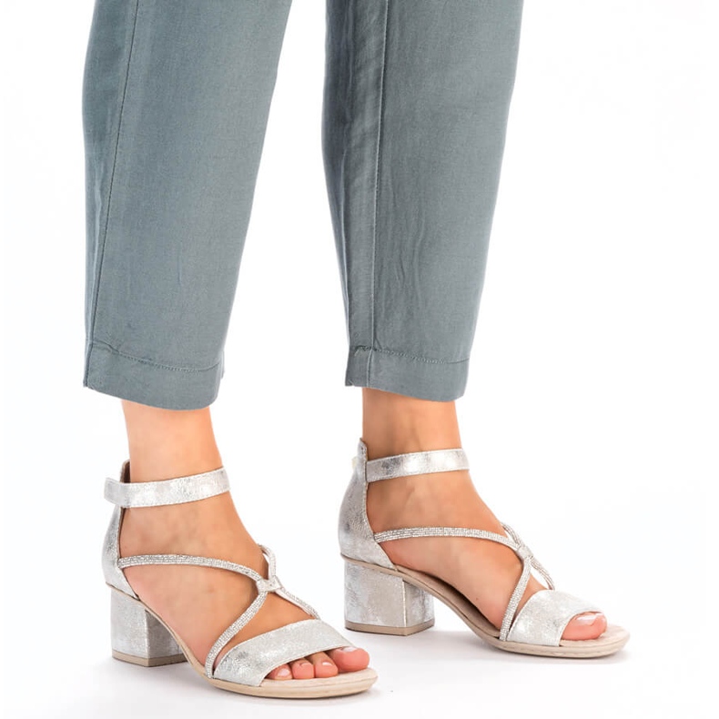 Kényelmes női magas sarkú szandál tépőzárral, ezüst Rieker 64654-40 2