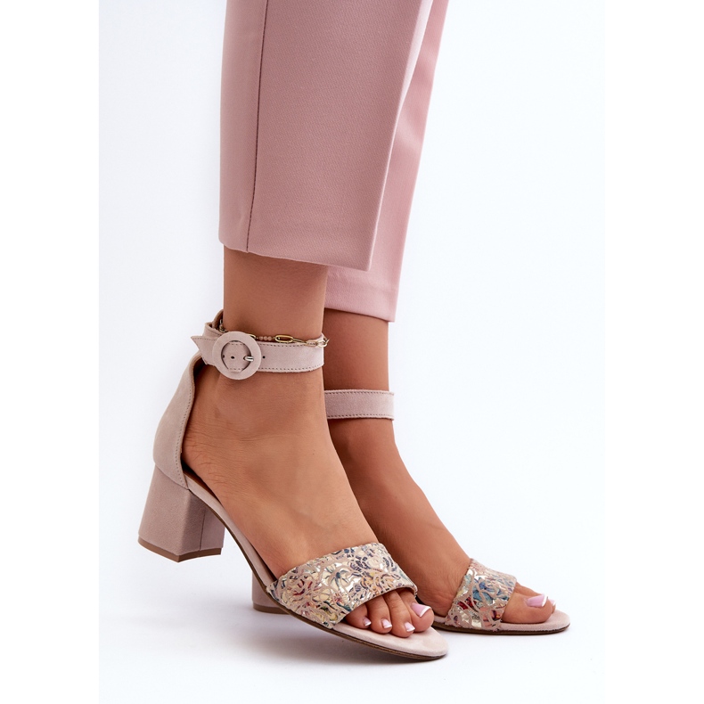 Velúr magassarkú szandál Maciejka 04141-49 bézs 2