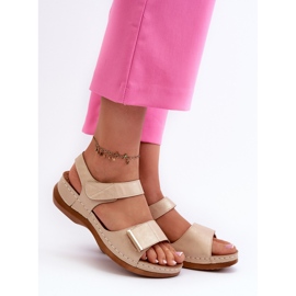 EVento Kényelmes női szandál tépőzárral, bézs Iphiope 1